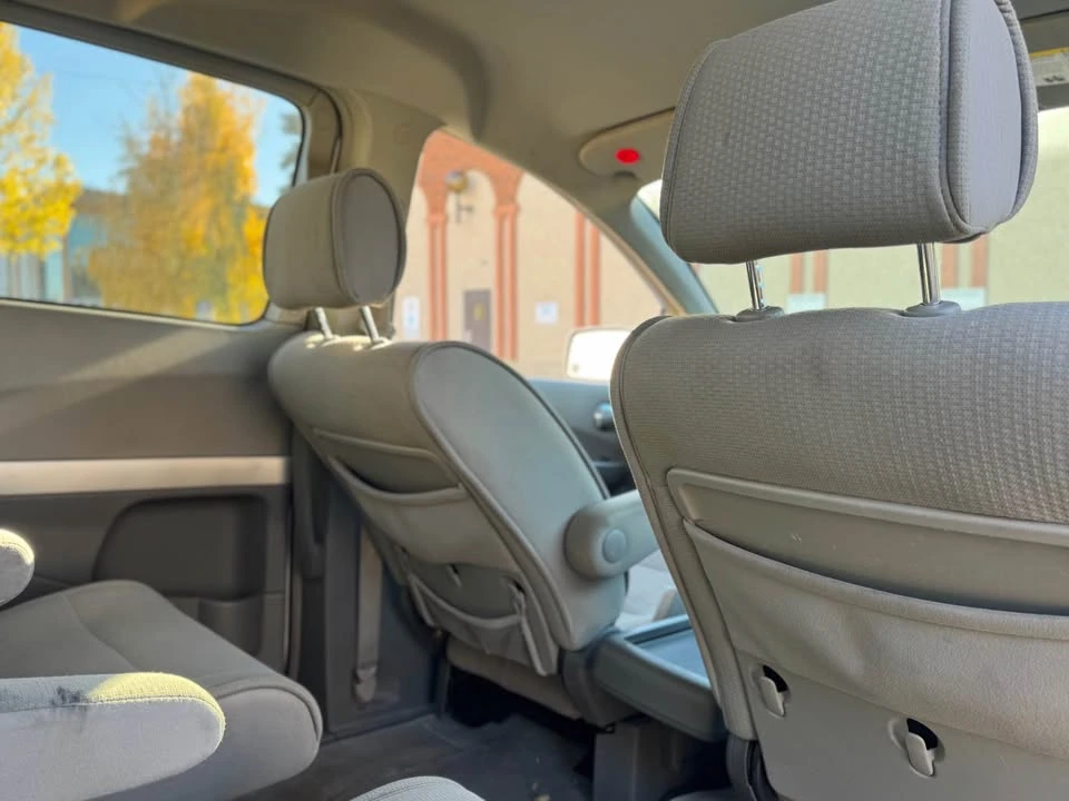 2007 Nissan Quest - Image 14 of 16