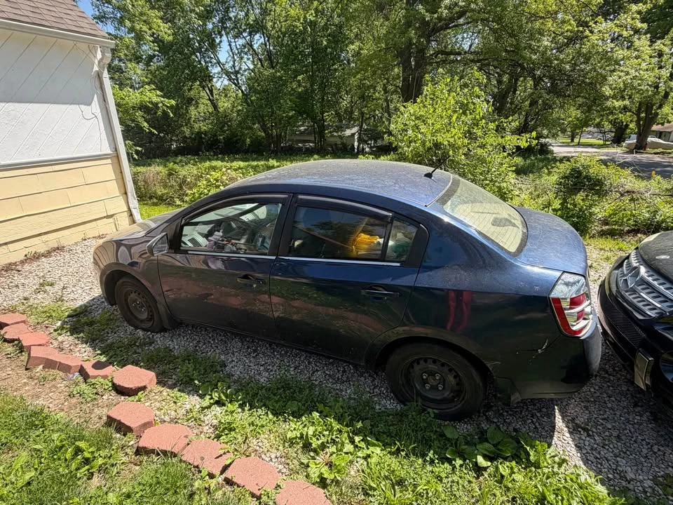 2007 Nissan Sentra 6th Gen - Image 2 of 3