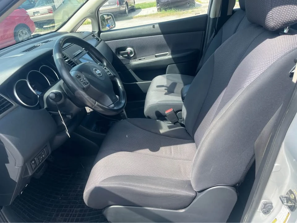 2007 Nissan Versa - Image 9 of 14