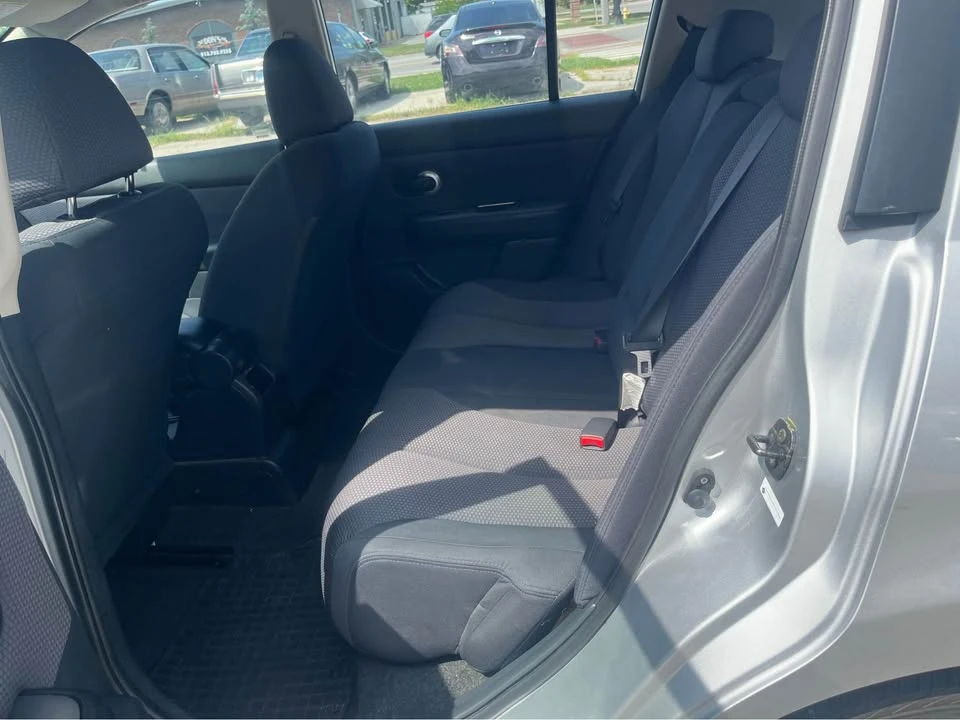 2007 Nissan Versa - Image 10 of 14