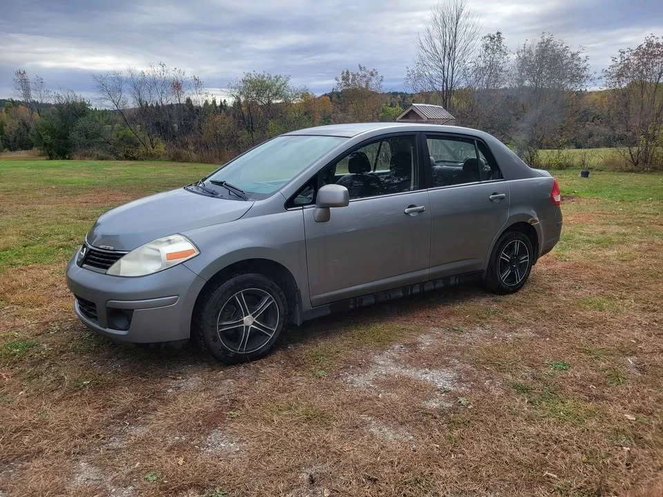 2007 Nissan Versa - Image 3 of 10