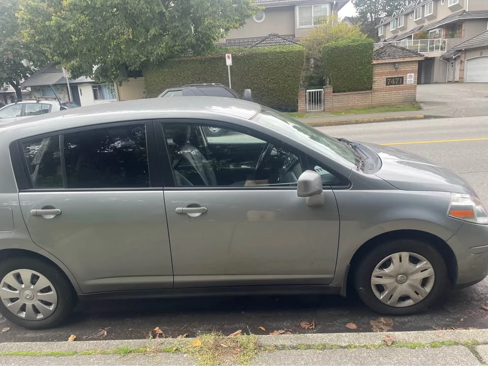 2007 Nissan Versa - Image 2 of 9