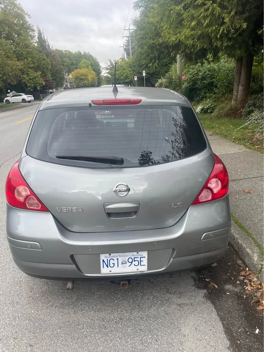 2007 Nissan Versa - Image 7 of 9