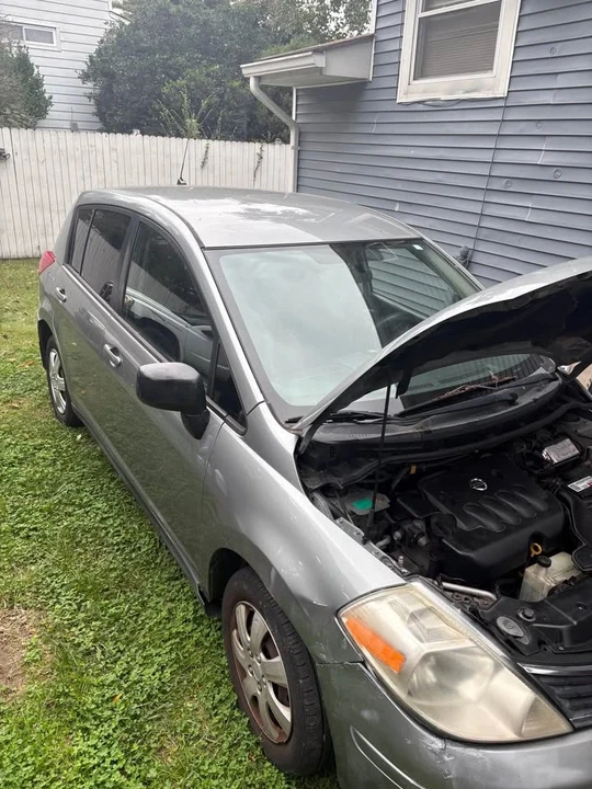 2007 Nissan Versa - Image 3 of 8