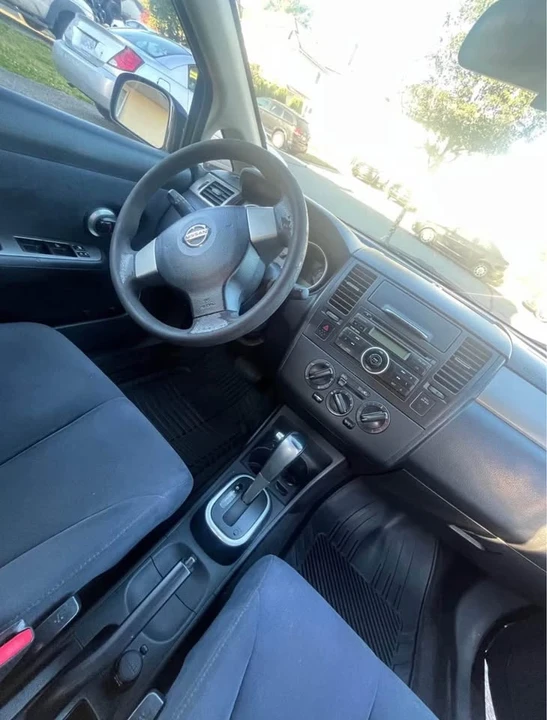 2007 Nissan Versa - Image 4 of 7
