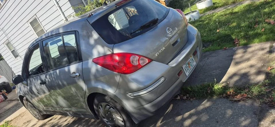 2007 Nissan Versa - Image 4 of 4