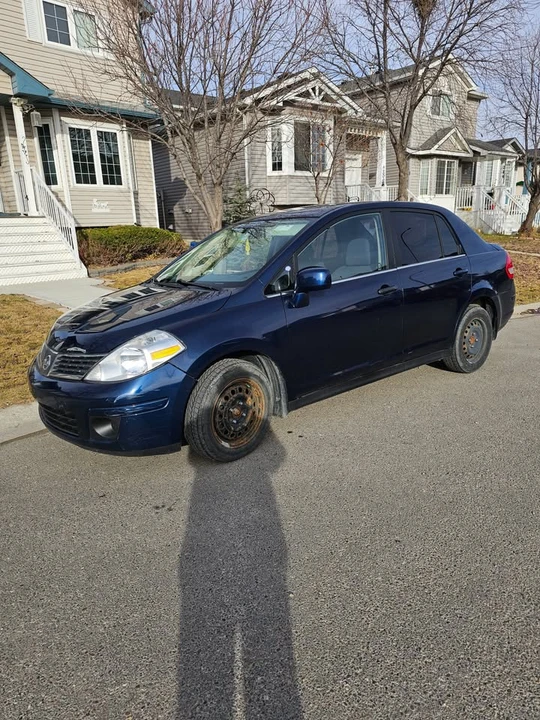 2007 Nissan Versa - Image 2 of 3