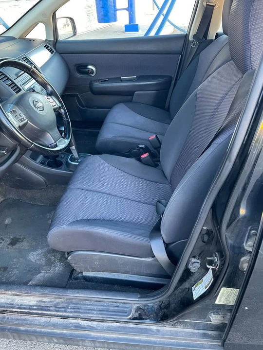 2007 Nissan Versa - Image 7 of 10
