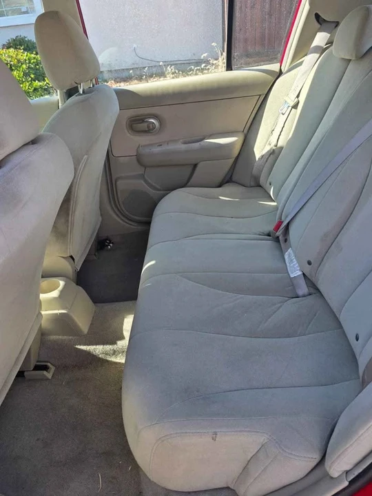 2007 Nissan Versa - Image 6 of 6
