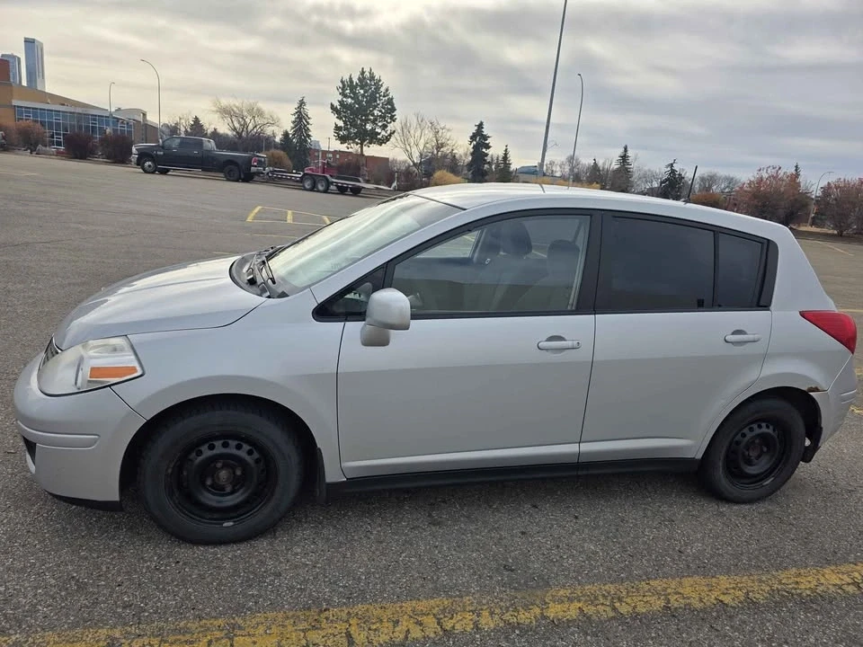2007 Nissan Versa - Image 6 of 9