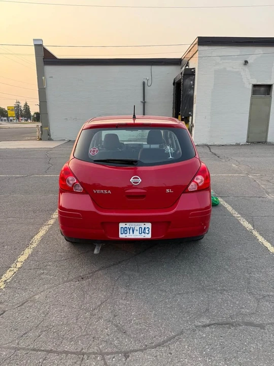 2007 Nissan Versa - Image 2 of 9