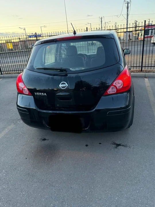 2007 Nissan Versa - Image 4 of 5