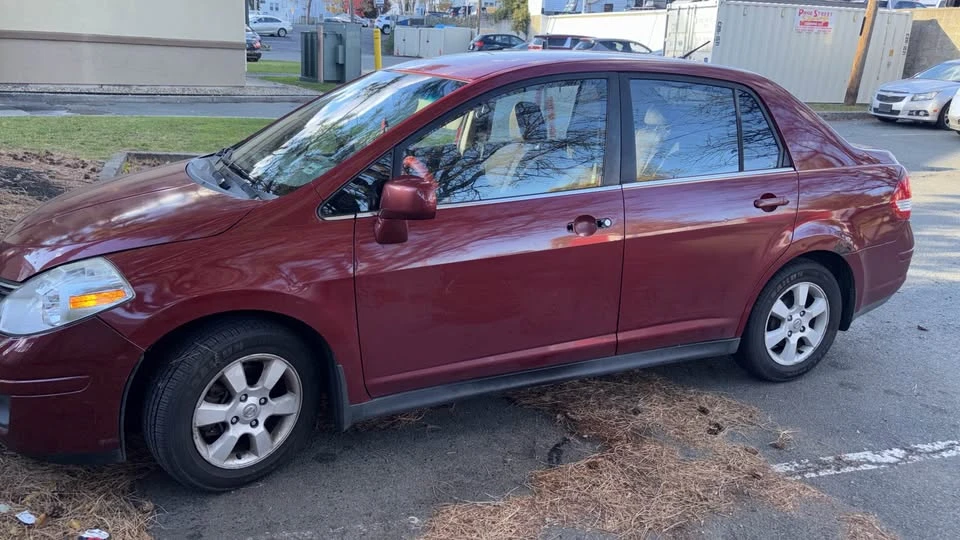 2007 Nissan Versa - Image 3 of 4
