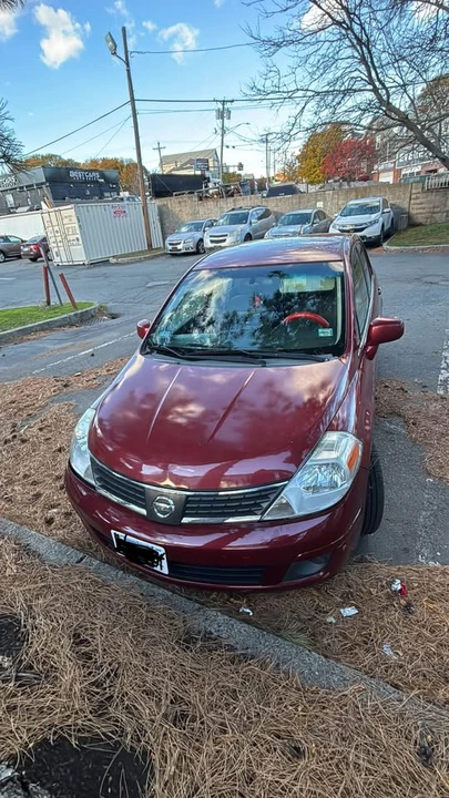 2007 Nissan Versa - Image 4 of 4