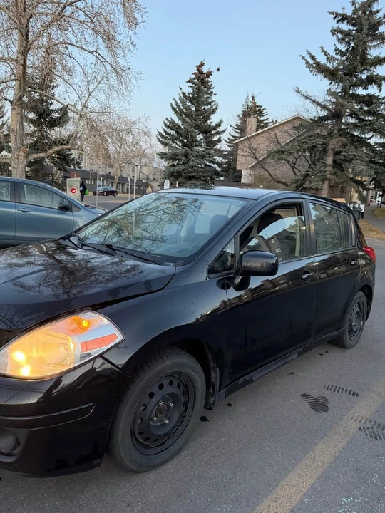 2007 Nissan Versa - Image 2 of 6