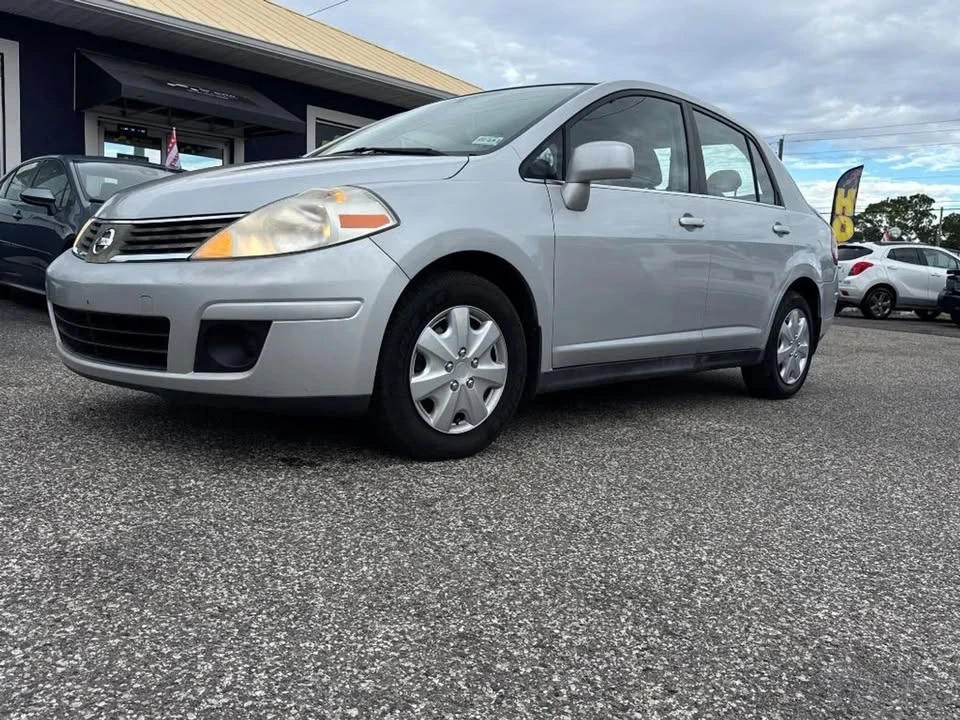 2007 Nissan Versa - Image 2 of 20