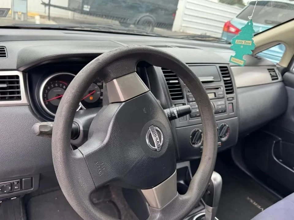 2007 Nissan Versa - Image 19 of 20