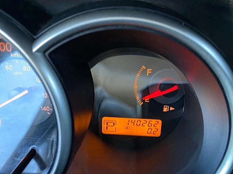 2007 Nissan Versa - Image 16 of 17