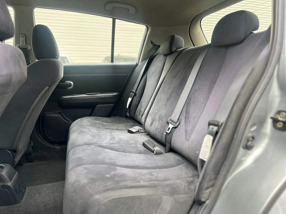 2007 Nissan Versa - Image 8 of 18