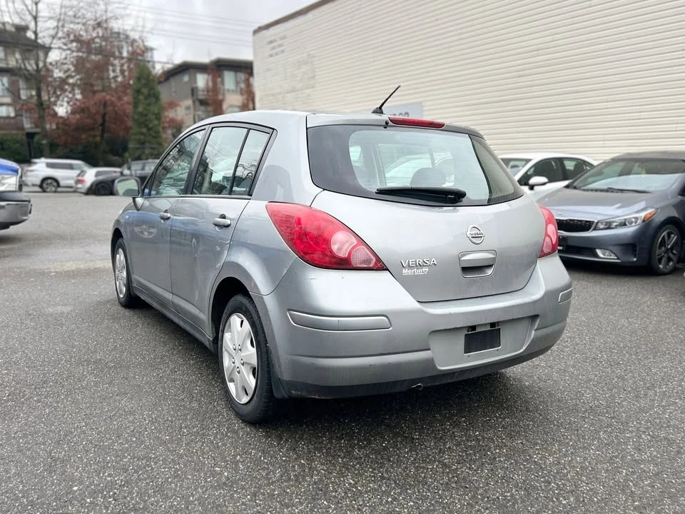 2007 Nissan Versa - Image 17 of 18