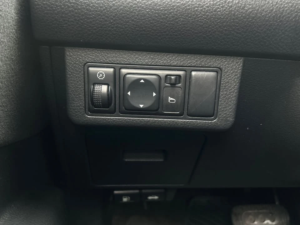 2007 Nissan Versa - Image 6 of 18