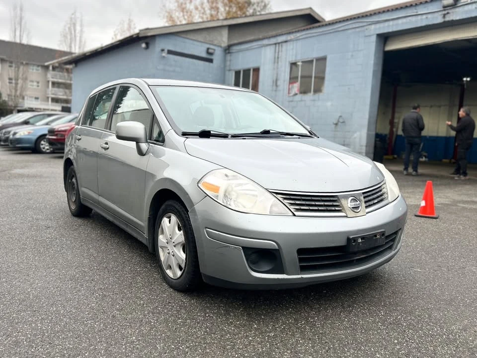 2007 Nissan Versa - Image 2 of 18