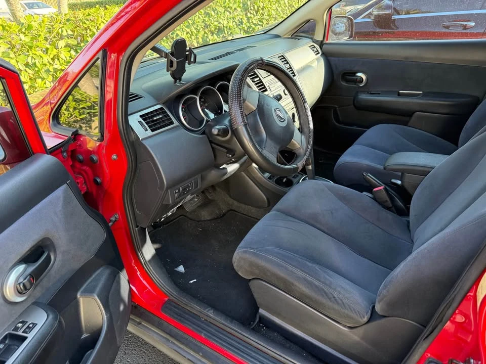 2007 Nissan Versa - Image 2 of 9