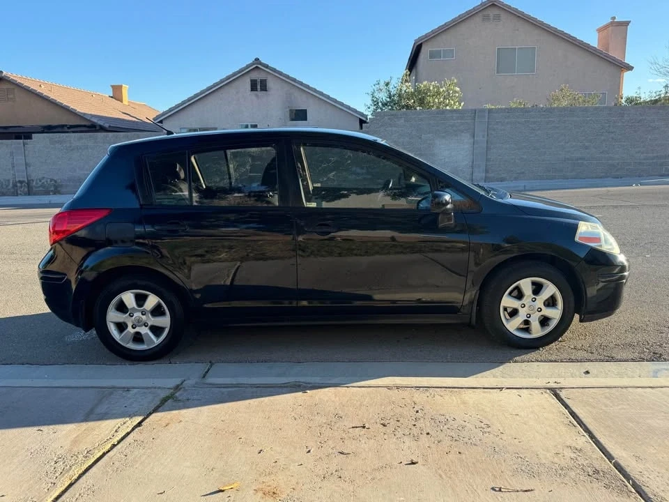 2007 Nissan Versa - Image 4 of 6