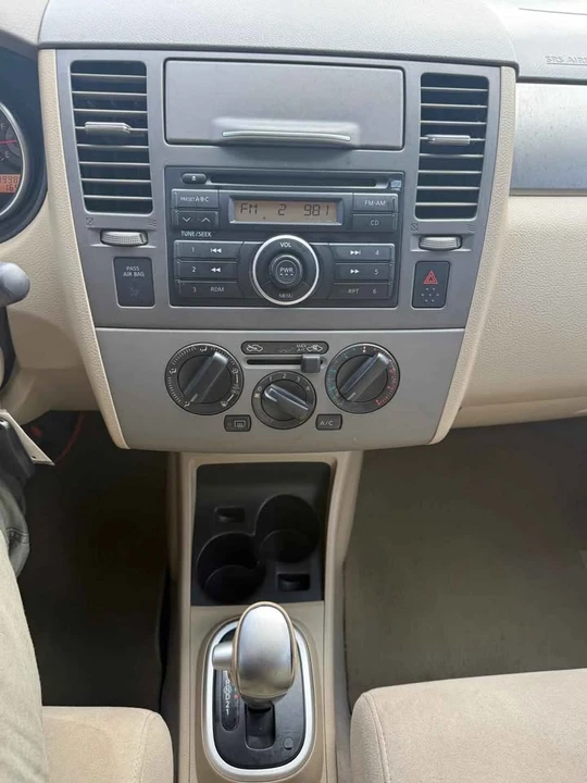 2007 Nissan Versa - Image 18 of 19