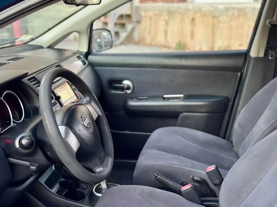 2007 Nissan Versa - Image 4 of 16