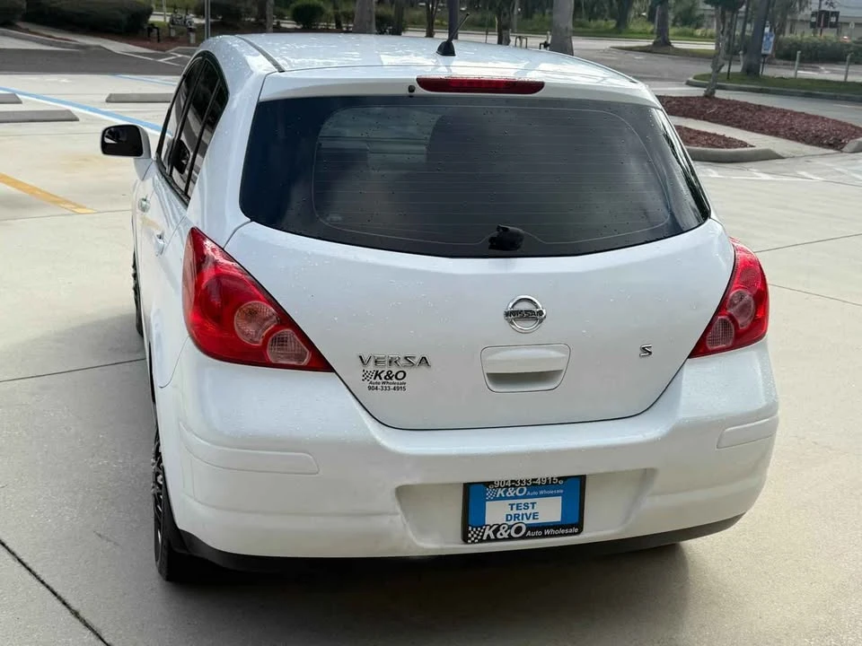 2007 Nissan Versa - Image 4 of 19