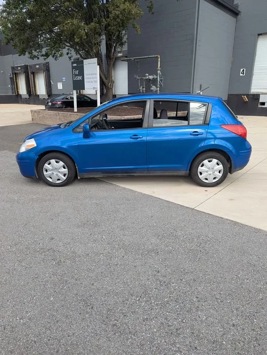 2007 Nissan Versa - Image 8 of 10