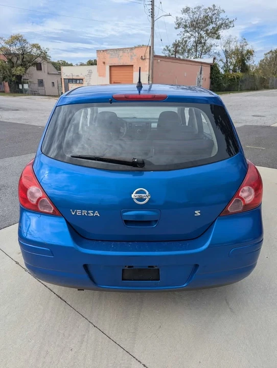 2007 Nissan Versa - Image 6 of 10