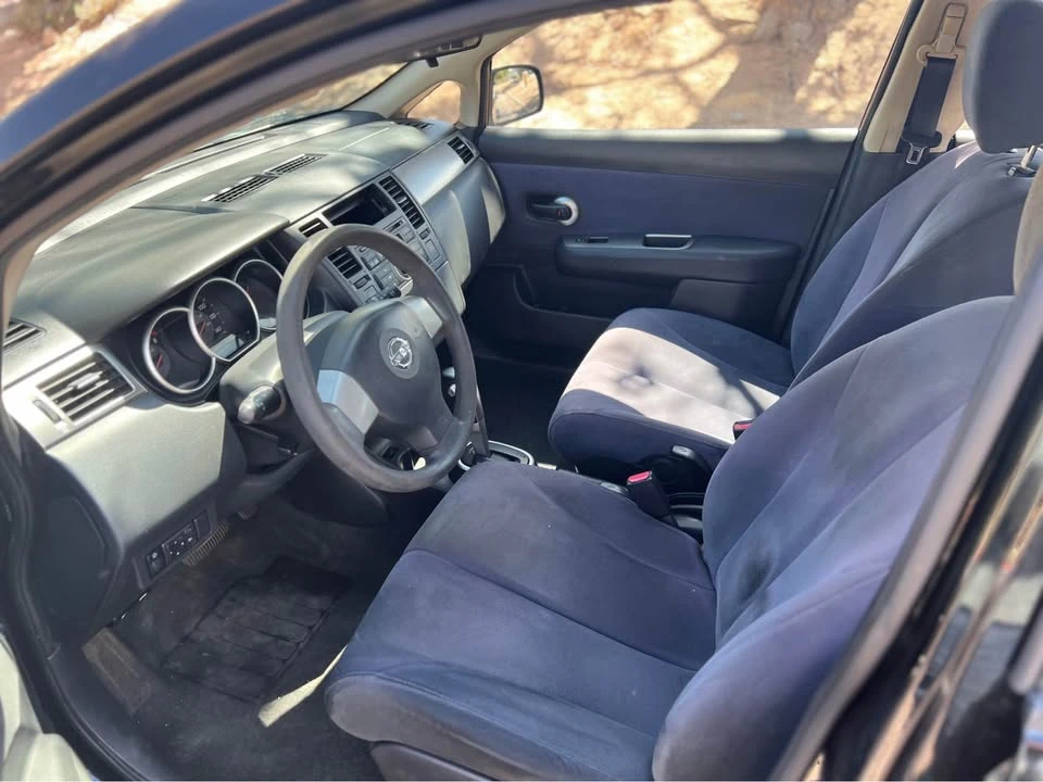 2007 Nissan Versa - Image 10 of 11