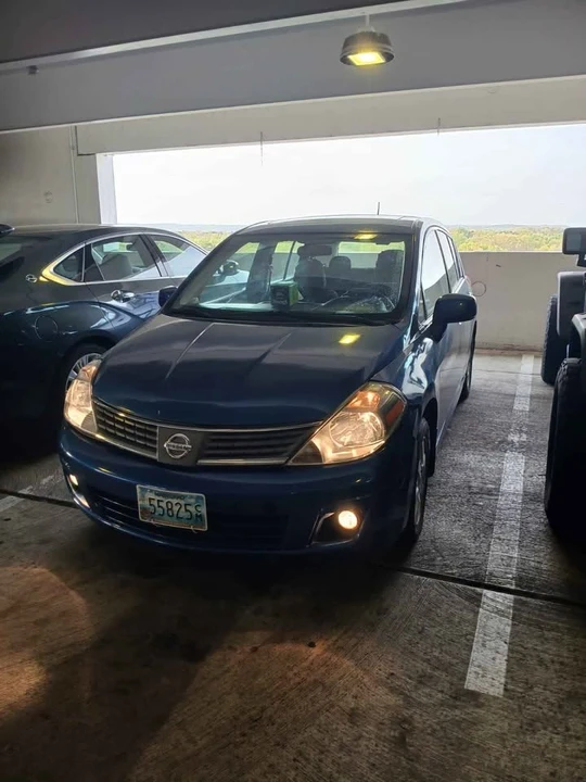2007 Nissan Versa - Image 2 of 6