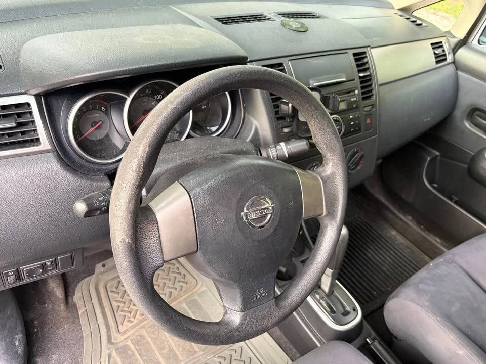 2007 Nissan Versa - Image 4 of 6