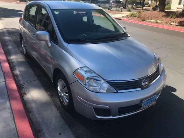 2007 Nissan Versa - Image 2 of 7