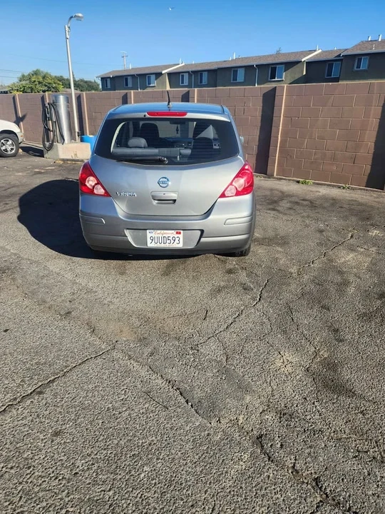 2007 Nissan Versa - Image 10 of 13
