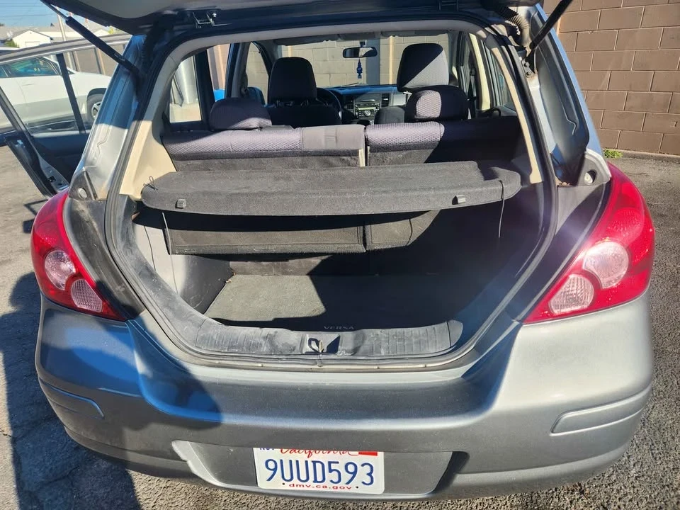 2007 Nissan Versa - Image 8 of 13