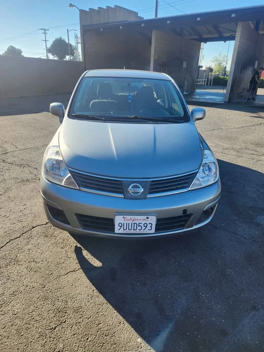 2007 Nissan Versa - Image 12 of 13