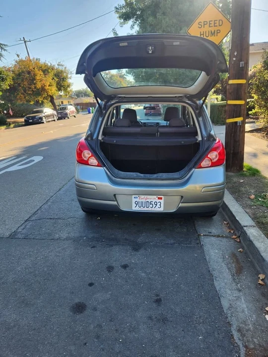 2007 Nissan Versa - Image 3 of 13