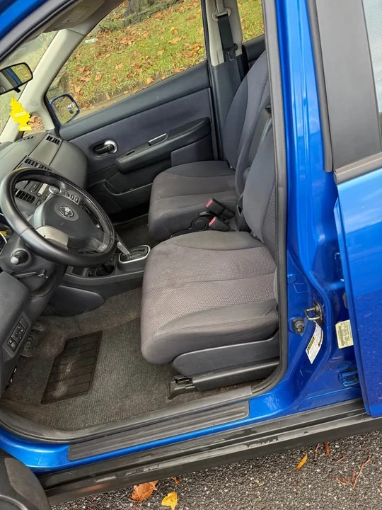 2007 Nissan Versa - Image 2 of 19