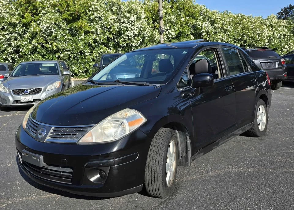 2007 Nissan Versa - Image 3 of 10