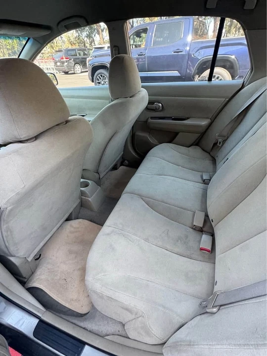 2007 Nissan Versa - Image 8 of 10