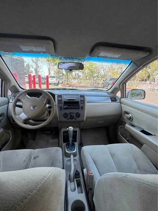 2007 Nissan Versa - Image 9 of 10