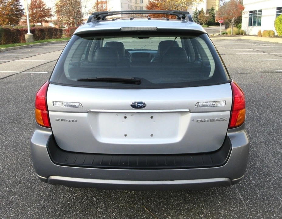 2007 Subaru Outback 3rd Gen - Image 14 of 21
