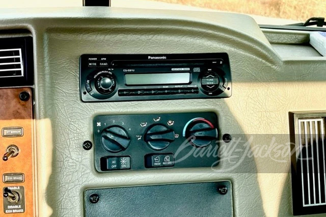 2007 Peterbilt - Image 20 of 31
