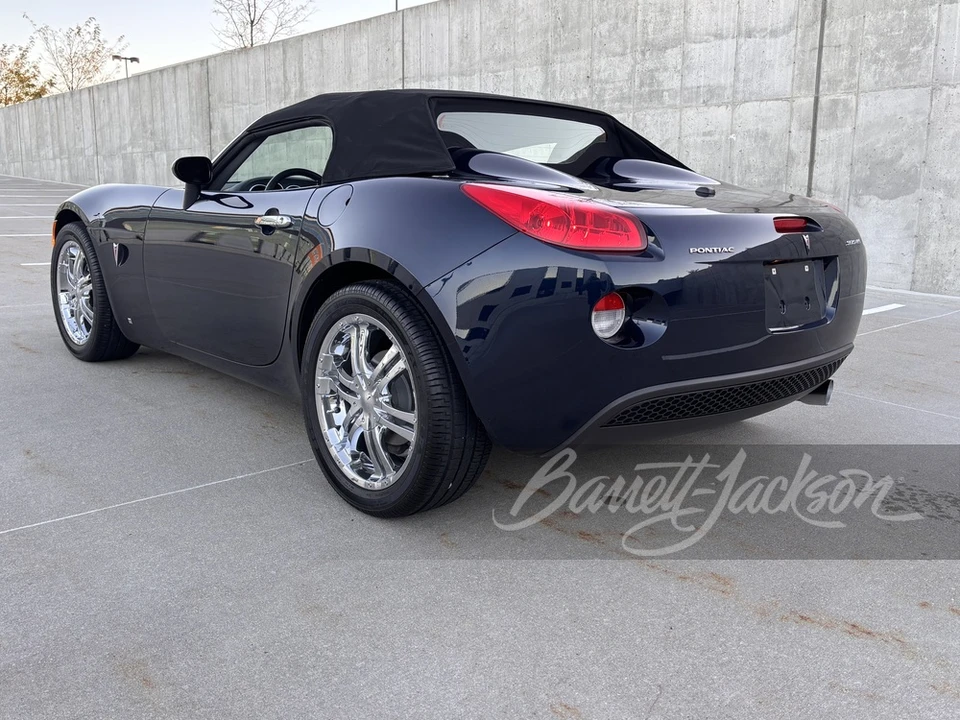 2007 Pontiac Solstice - Image 15 of 31