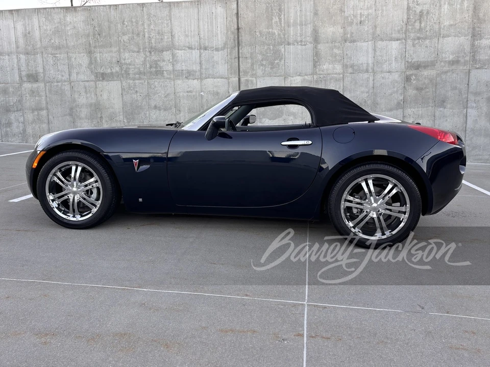2007 Pontiac Solstice - Image 26 of 31
