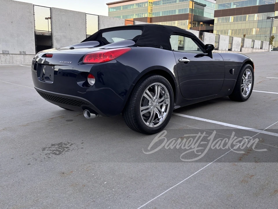 2007 Pontiac Solstice - Image 2 of 31
